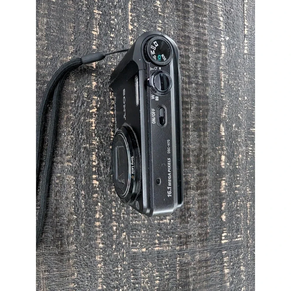 Sony Cyber-Shot DSC-H70 16.1MP 10x Digital‎ Camera - Flash ERROR + Damage